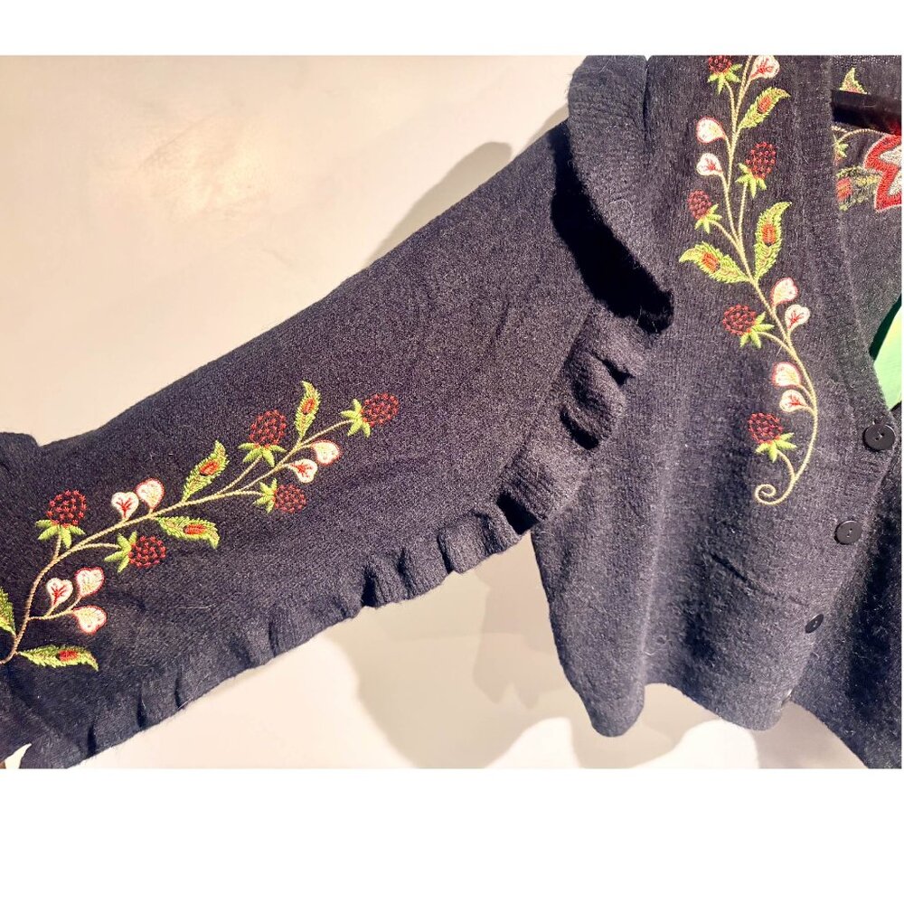 Farm Rio Black Berry Embroidery Cardigan sweater XL New! - Picture 6 of 7